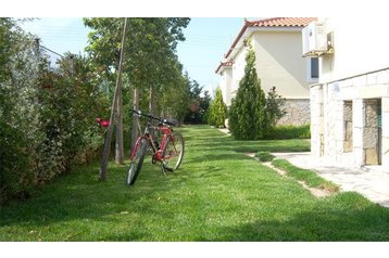 Griechenland Privát Astros, Exterieur